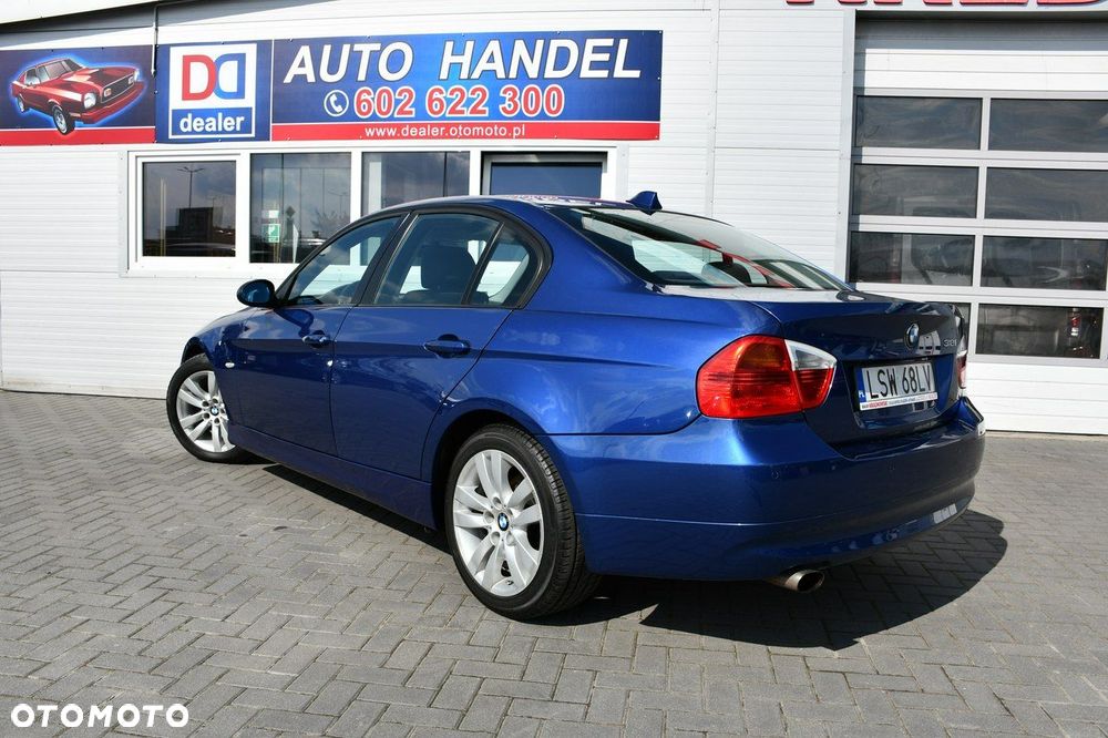 BMW Seria 3 318i - 14