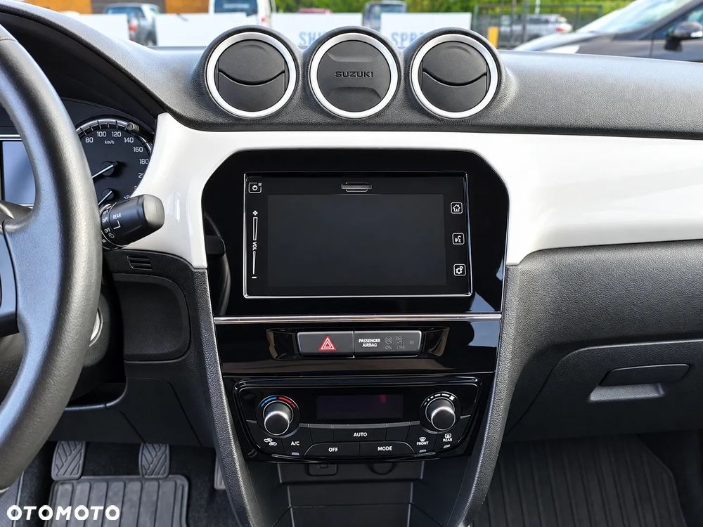 Suzuki Vitara 1.6 Premium 2WD - 25