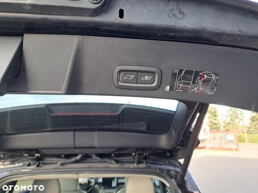 Volvo XC 40 T4 - 21