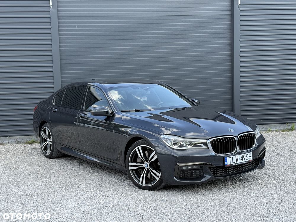 BMW Seria 7 750Li xDrive - 8