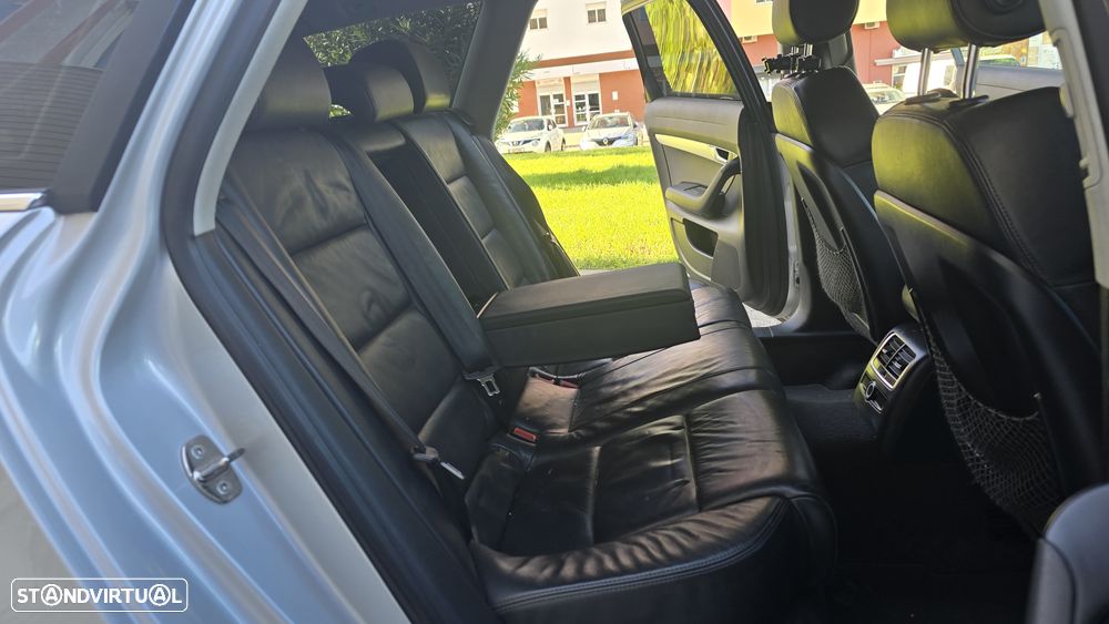 Audi A6 Avant 2.0 TDI S-Line - 22