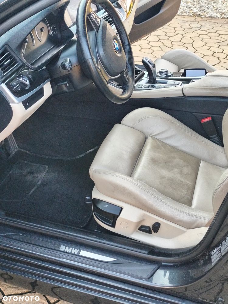 BMW Seria 5 525d xDrive Sport-Aut Luxury Line - 13