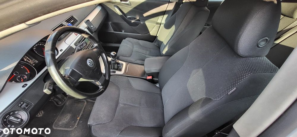 Volkswagen Passat Variant ver-variant-2-0-tdi-dpf-comfortline - 7