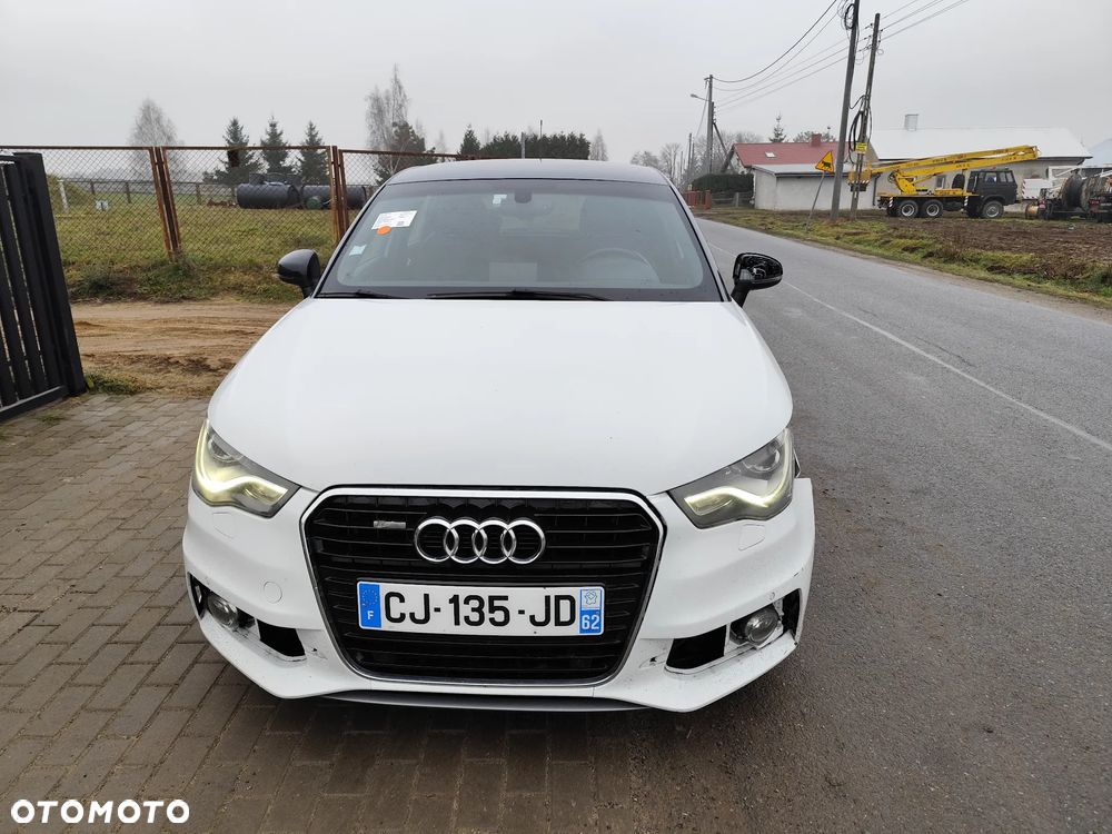 Audi A1 Sportback 1.4 TFSI S tronic S line edition m S line Sportpaket - 2