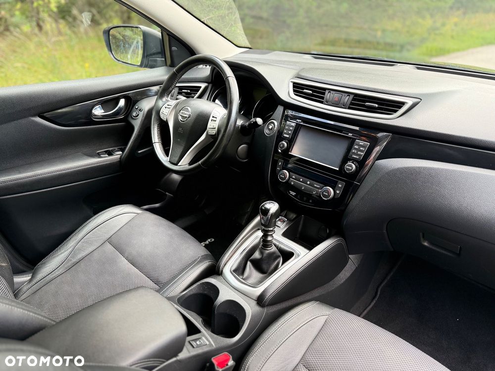 Nissan Qashqai 1.2 DIG-T N-Vision - 21