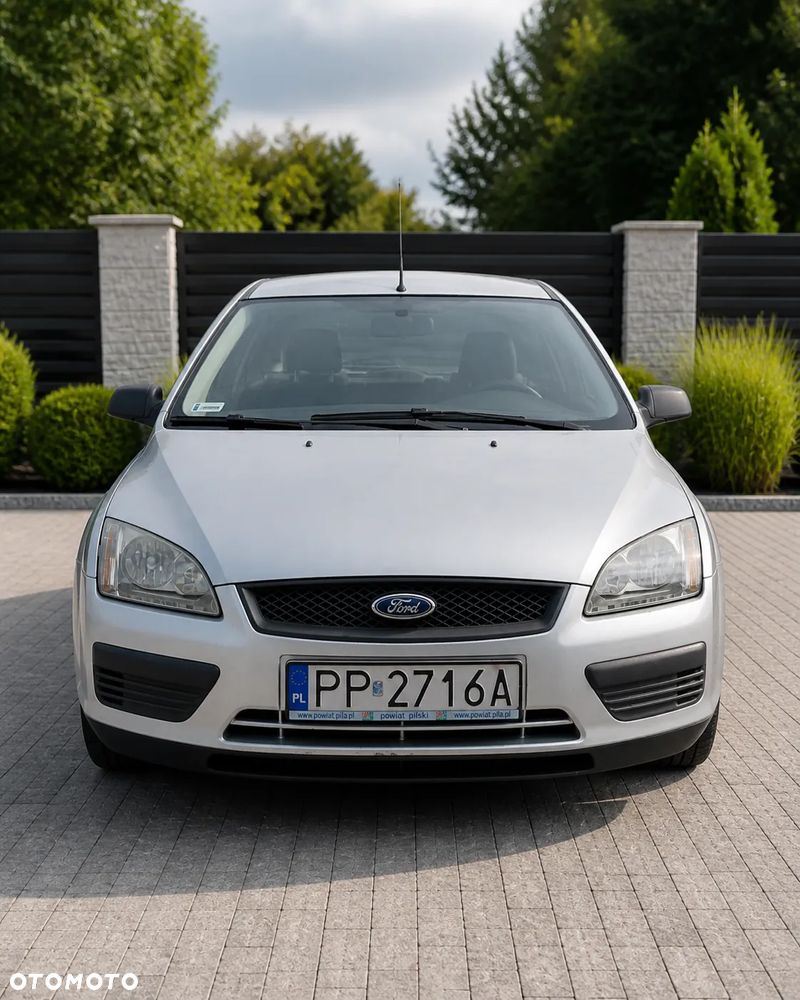 Ford Focus 1.4 16V Ambiente - 3