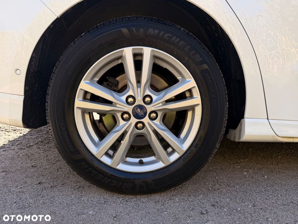 Ford S-Max - 12
