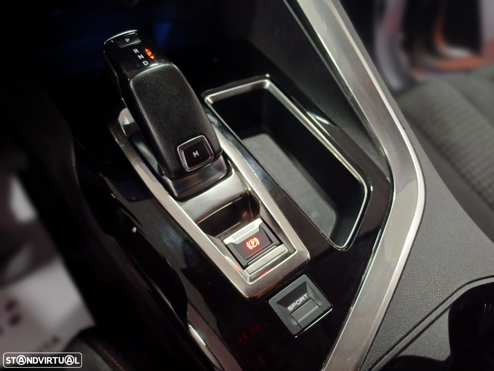 Peugeot 5008 1.5 BlueHDi Allure EAT8 - 21