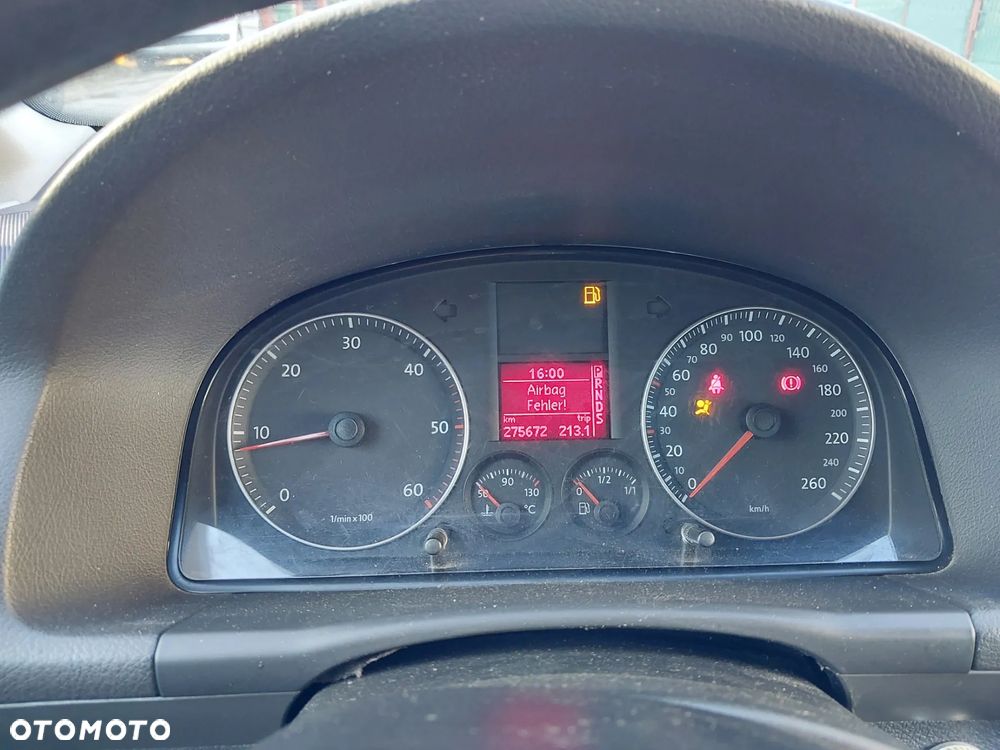 Volkswagen Touran 1.9 TDI DSG Trendline - 12