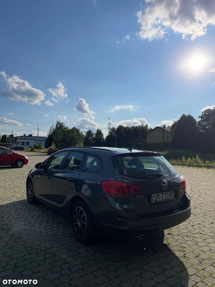Opel Astra 1.4 T Essentia - 6