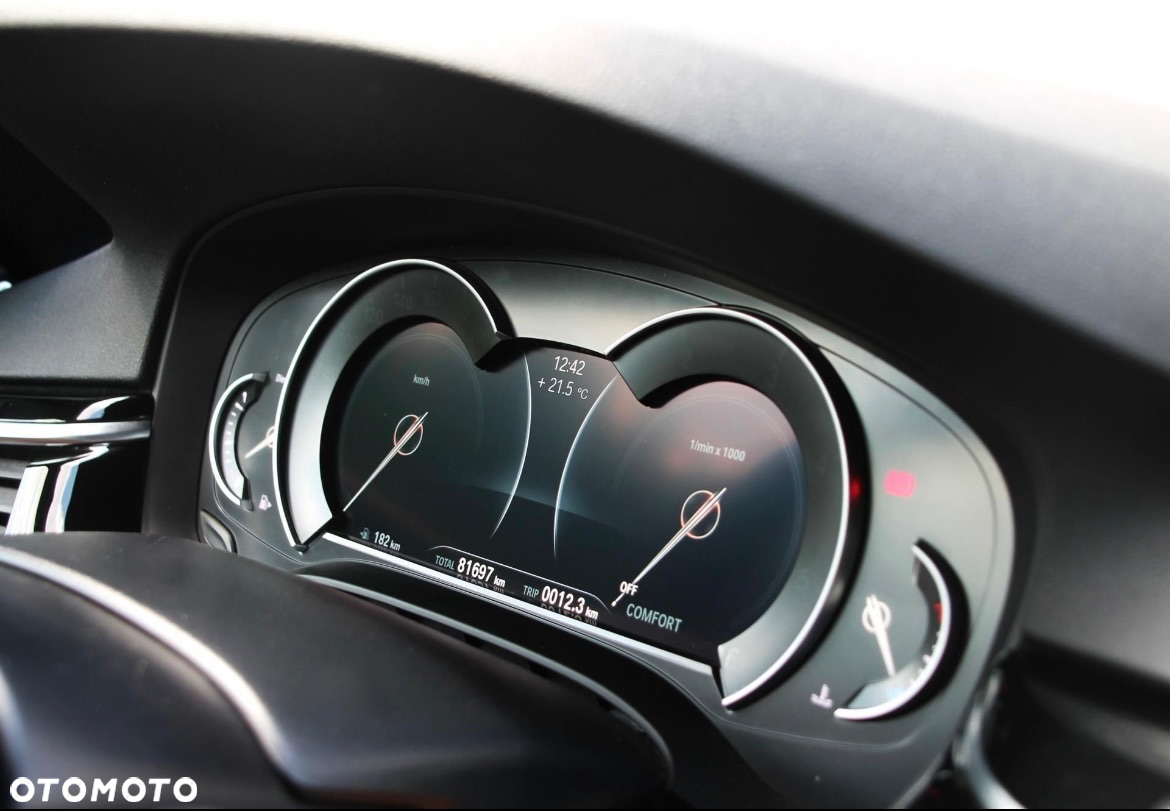 BMW Seria 5 520d Touring - 14