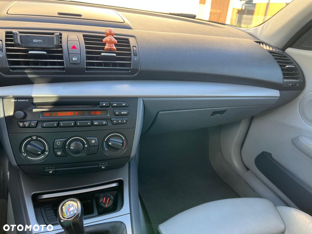 BMW Seria 1 118d - 11