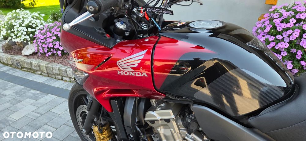Honda CBF - 12