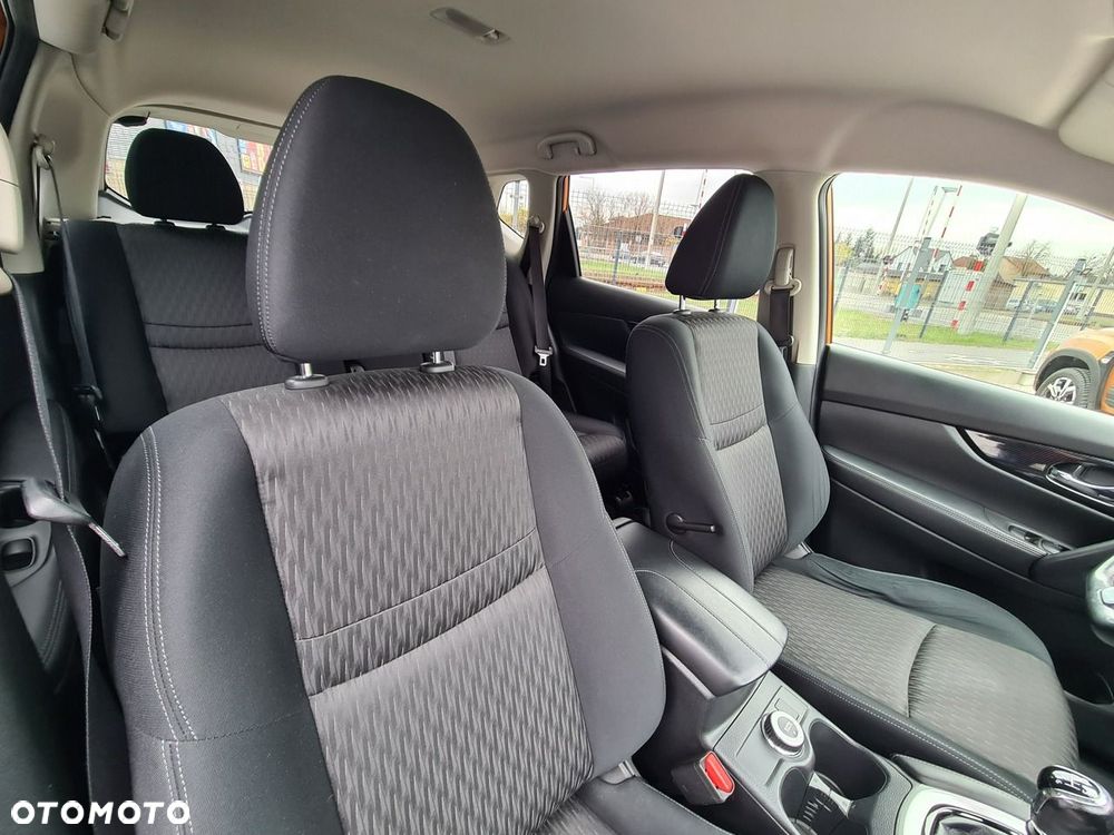 Nissan X-Trail 1.7 dCi ALL-MODE 4x4i Tekna - 28