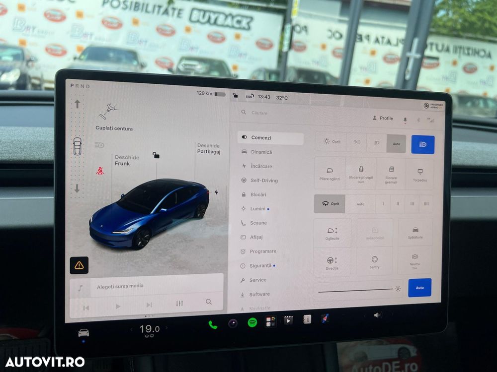 Tesla Model 3 - 18