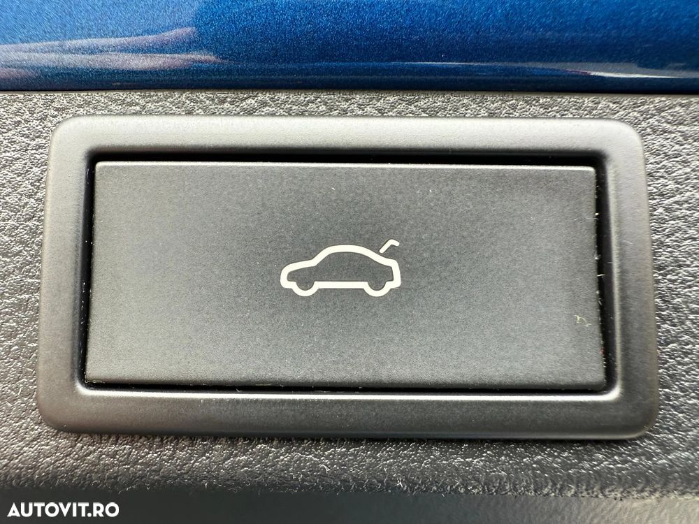 Skoda Octavia 2.0 TDI Premium Edition - 34