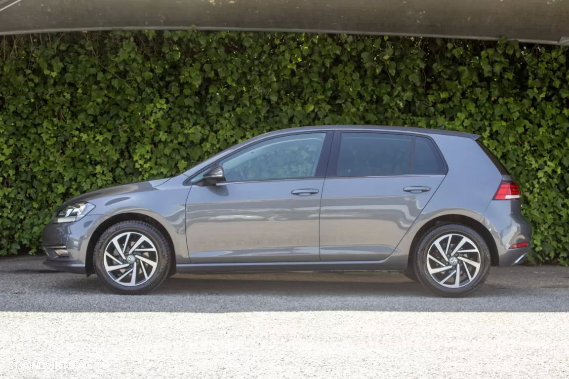 VW Golf 1.6 TDI Confortline DSG - 7