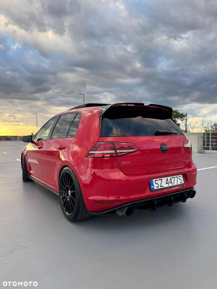 Volkswagen Golf 2.0 TSI BMT GTI Performance DSG - 4