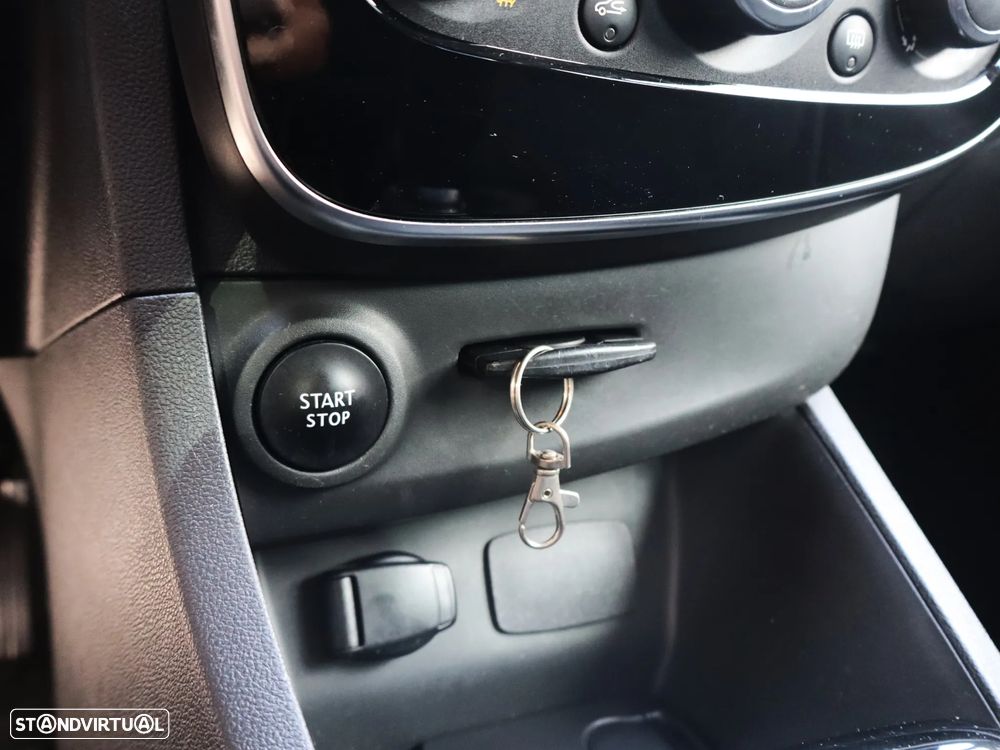 Renault Clio 0.9 TCe Limited - 19