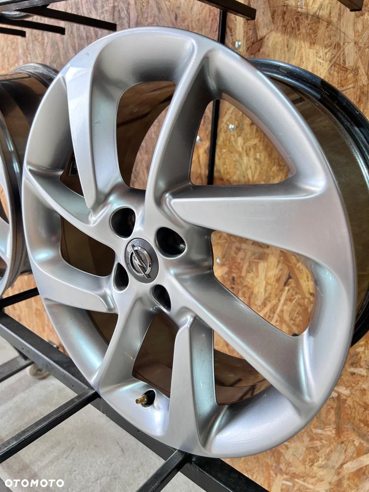 4 FELGI ALU. OPEL CORS AD, E , ADAM , OPC 17'' +TPMS , 7J  IS44 - 13
