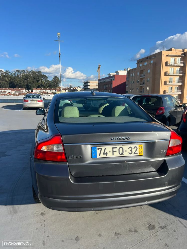 Volvo S80 2.4 D5 Executive - 2