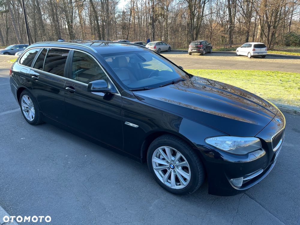 BMW Seria 5 520d - 14