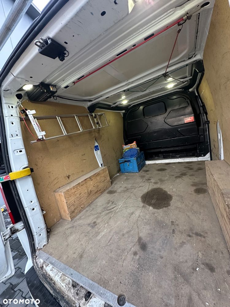 Ford Transit Custom - 17