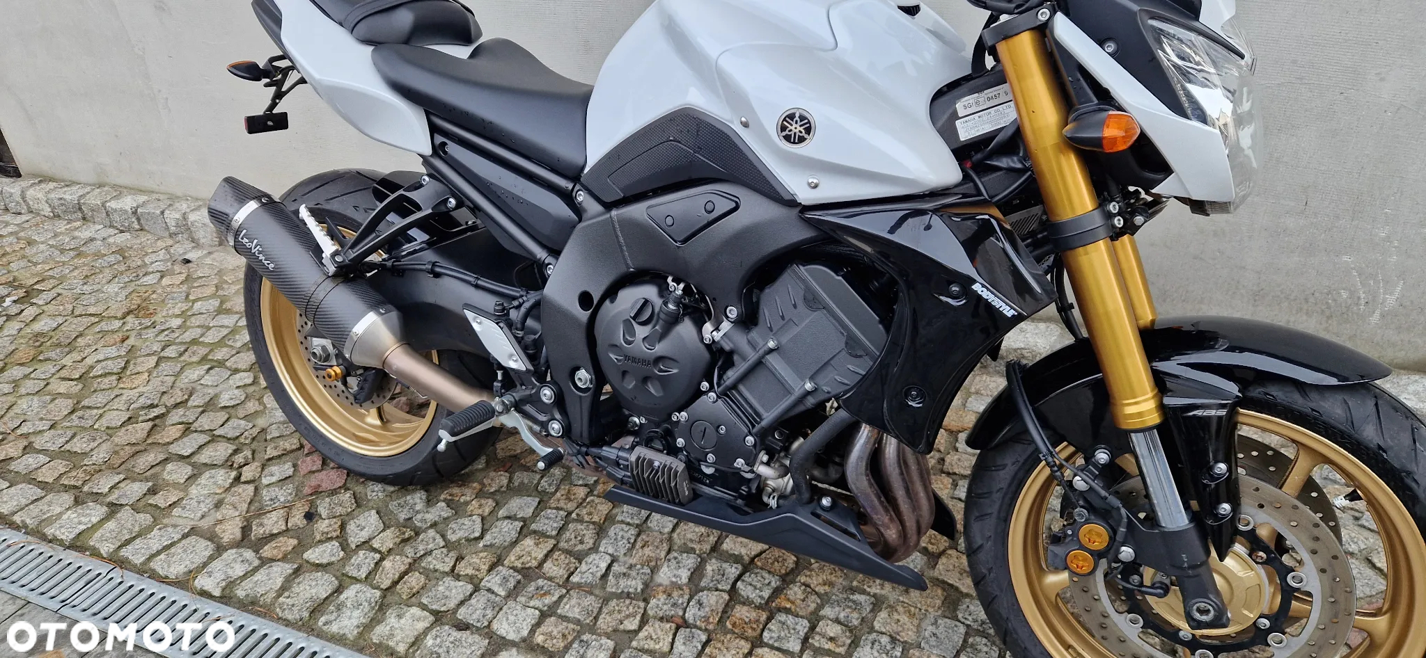 Yamaha FZ - 8