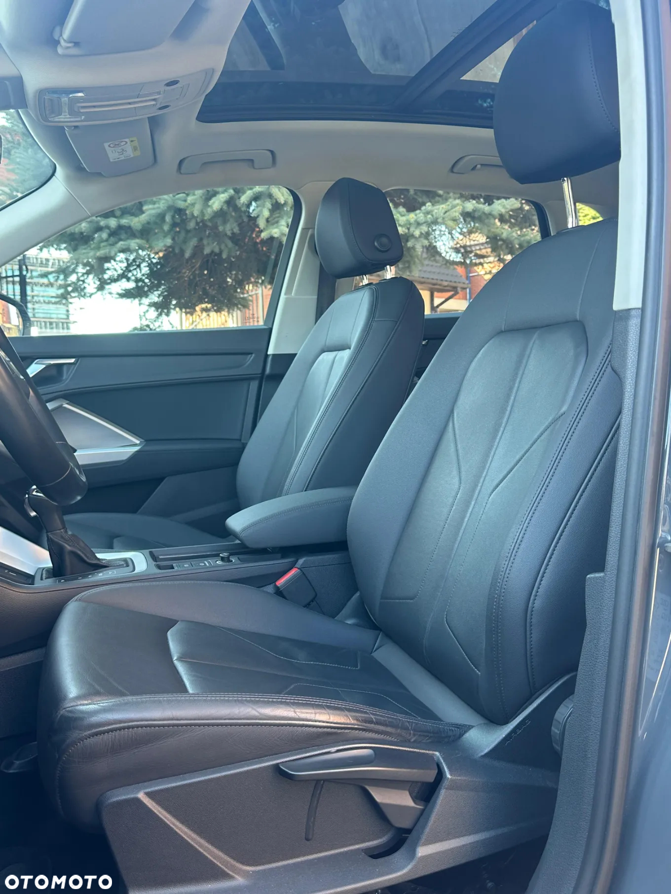 Audi Q3 2.0 TDI S tronic design - 21