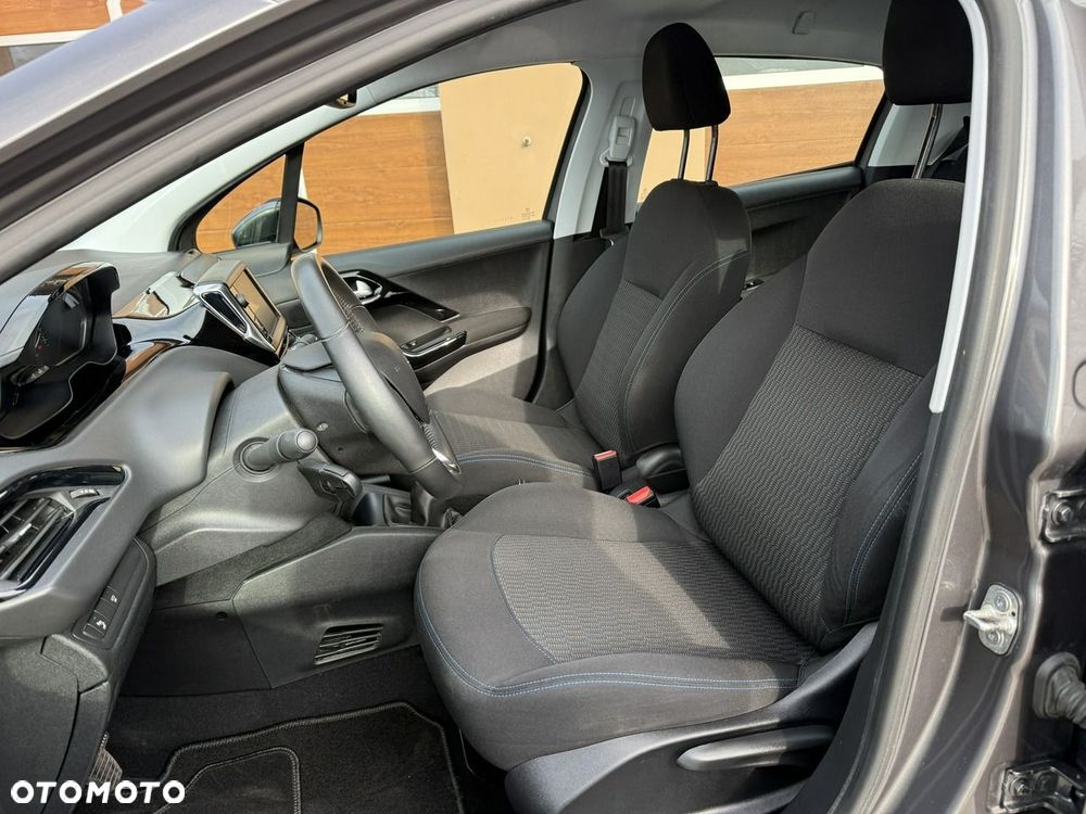 Peugeot 208 PureTech 82 Stop & Start Signature - 20