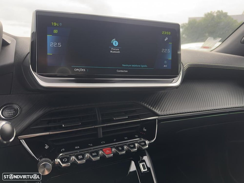 Peugeot e-2008 50 kWh GT Line - 26