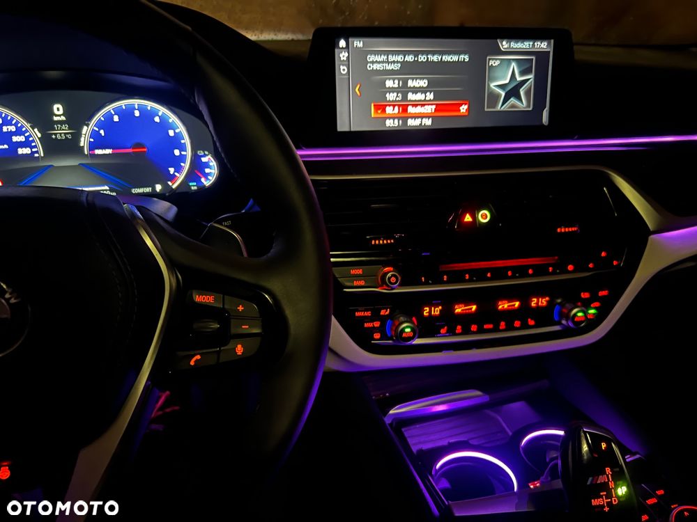 BMW Seria 5 530i Sport Line - 35