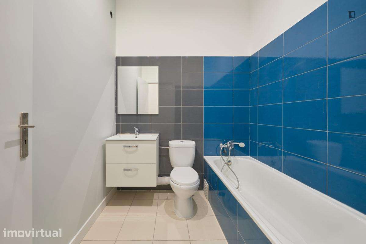 Quarto - localizado em Alameda Lisbon - Grande imagem: 5/22