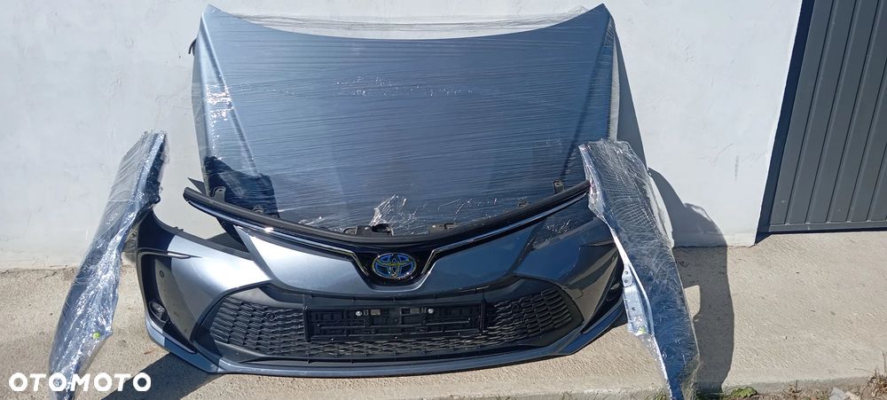 Kompletny przód Toyota Corolla e21 sedan lift - 2