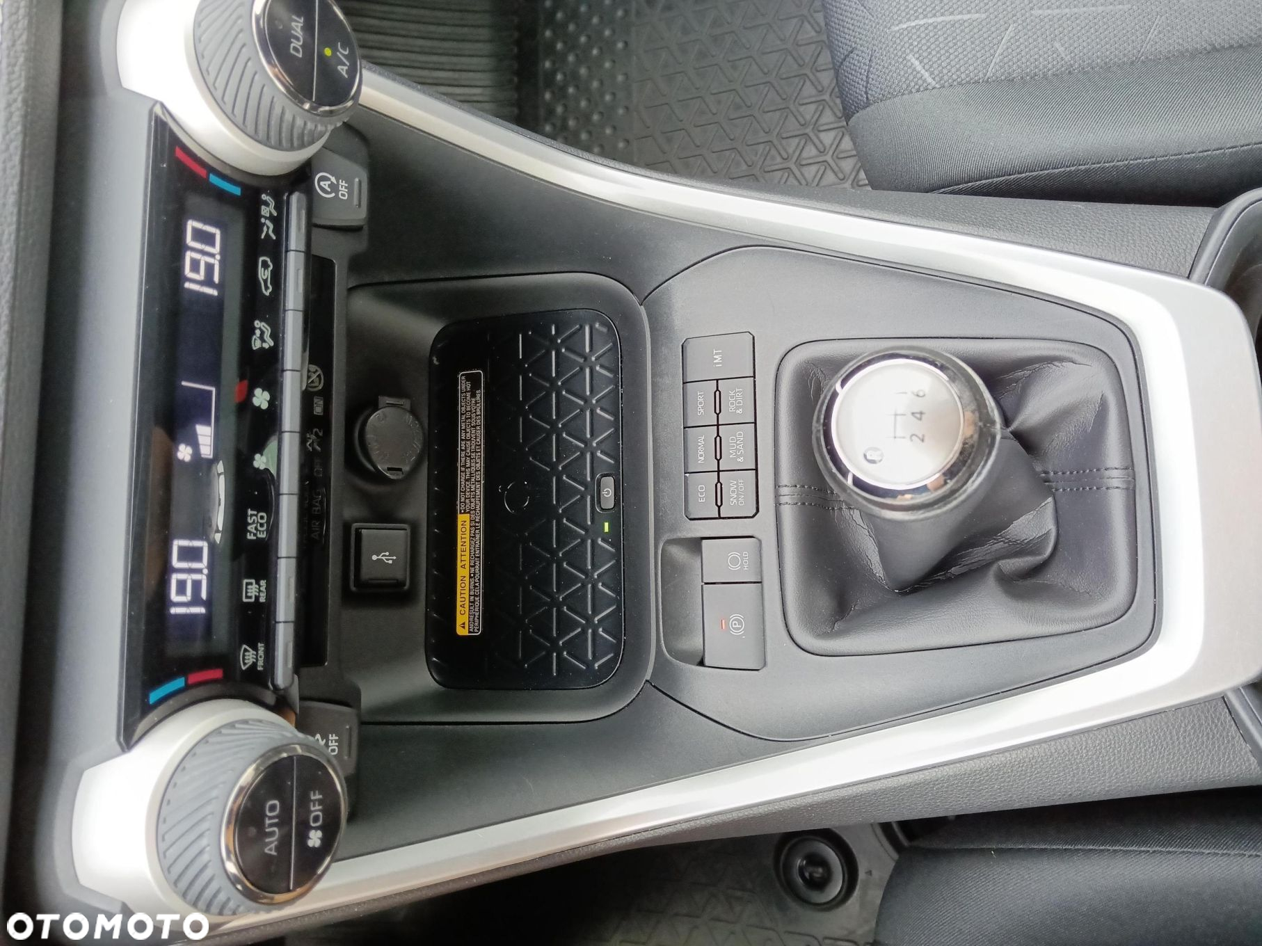 Toyota RAV4 2.0 Comfort 4x4 - 22