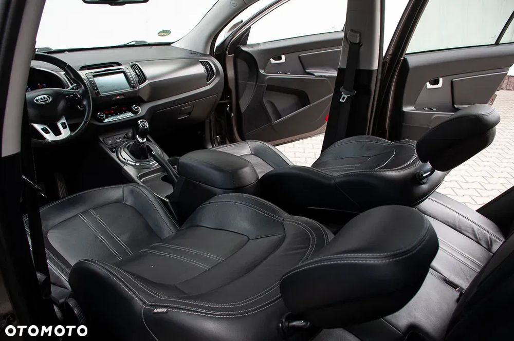 Kia Sportage 1.6 GDI Business Line 2WD - 24