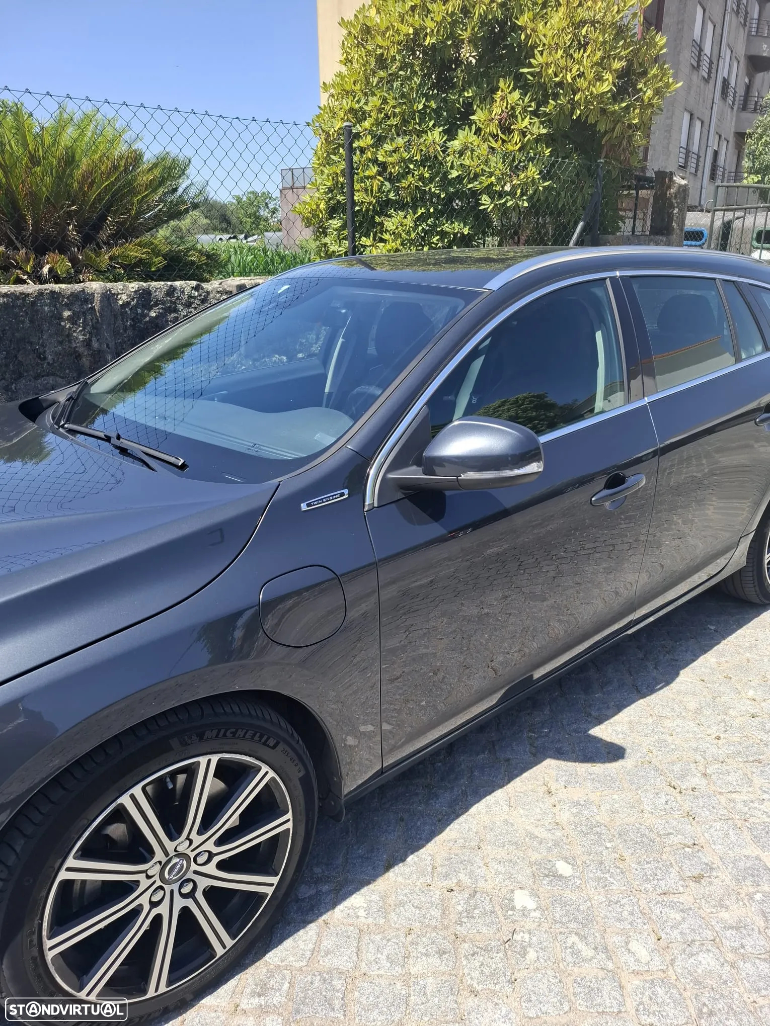 Volvo V60 2.4 D6 Momentum AWD Phev - 8
