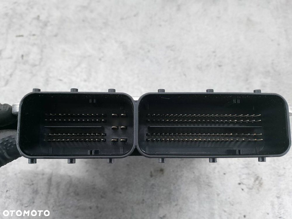 KOMPUTER, STEROWNIK BMW E90 8512047-01 0281017520  BOSCH 2.0 D - 3