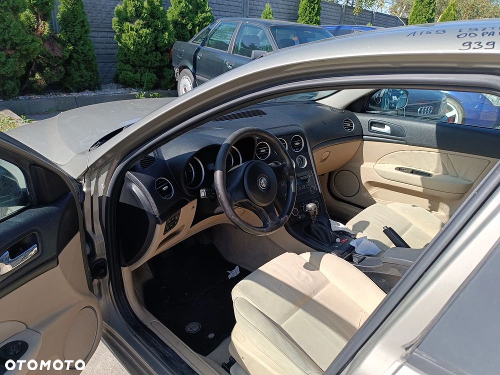 Alfa romeo 159 z sinikiem 1,9 8v ozn 939A7000 i skrzynią manualną 6 biegów  Części - 10