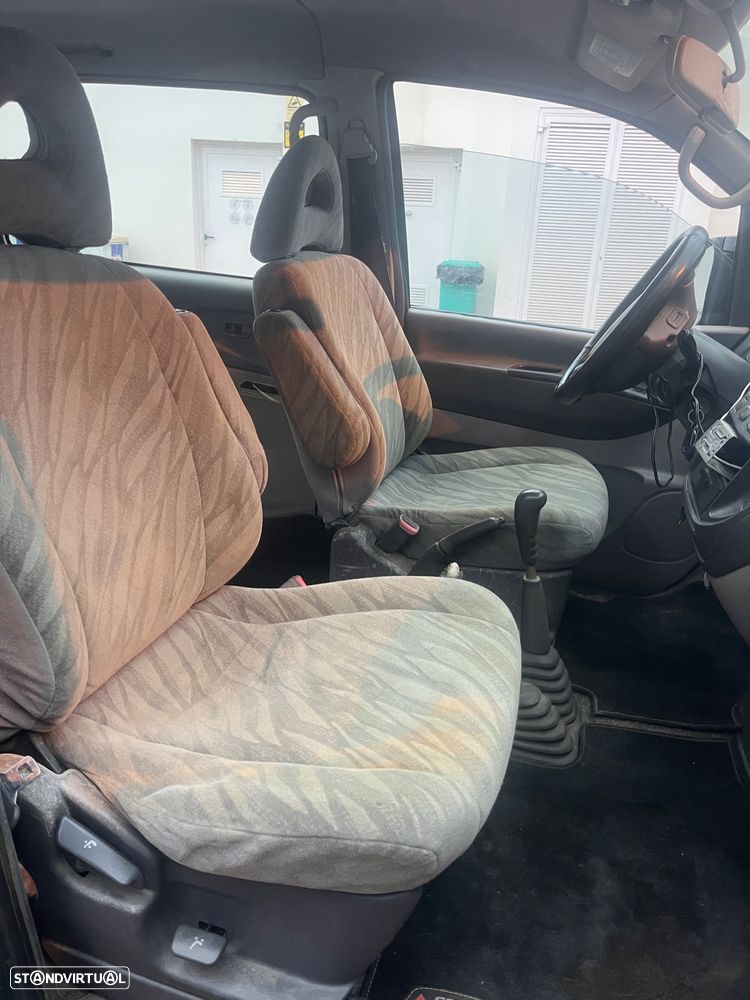 Mitsubishi Space Gear 2.5 TD GLX 4WD - 25