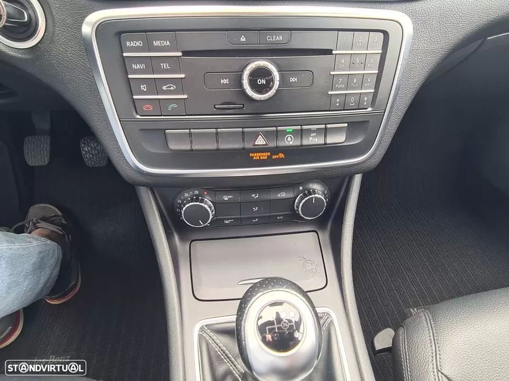 Mercedes-Benz CLA 200 - 19