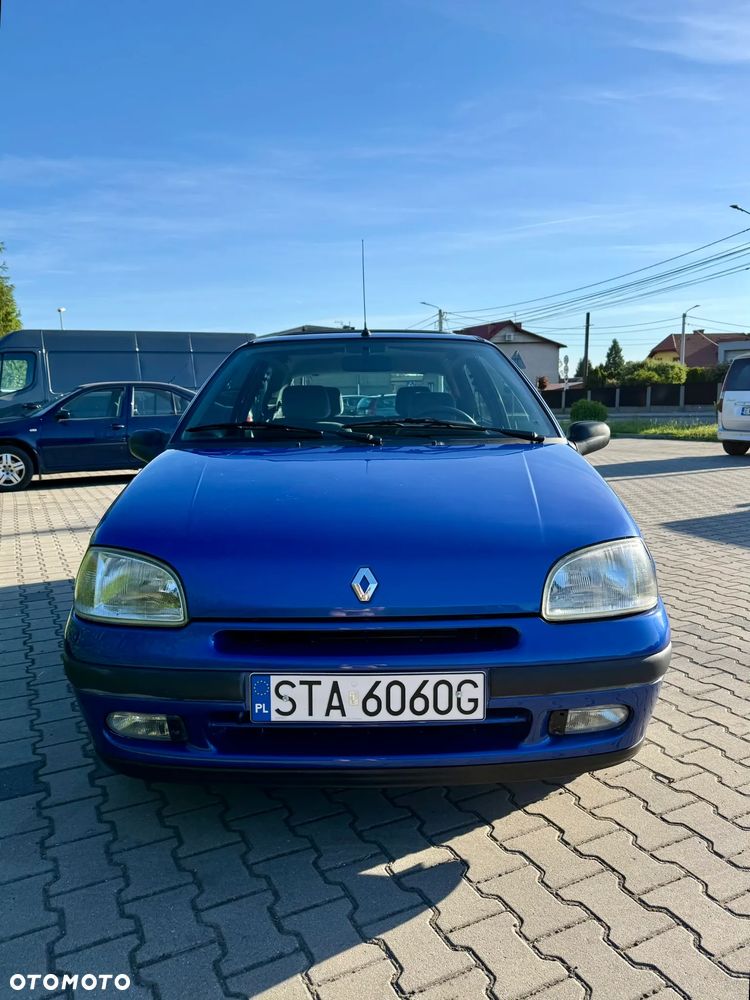 Renault Clio 1.2 RN - 1