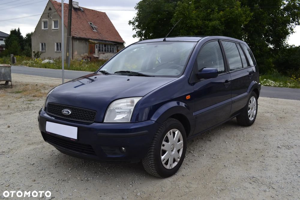 Ford Fusion - 1