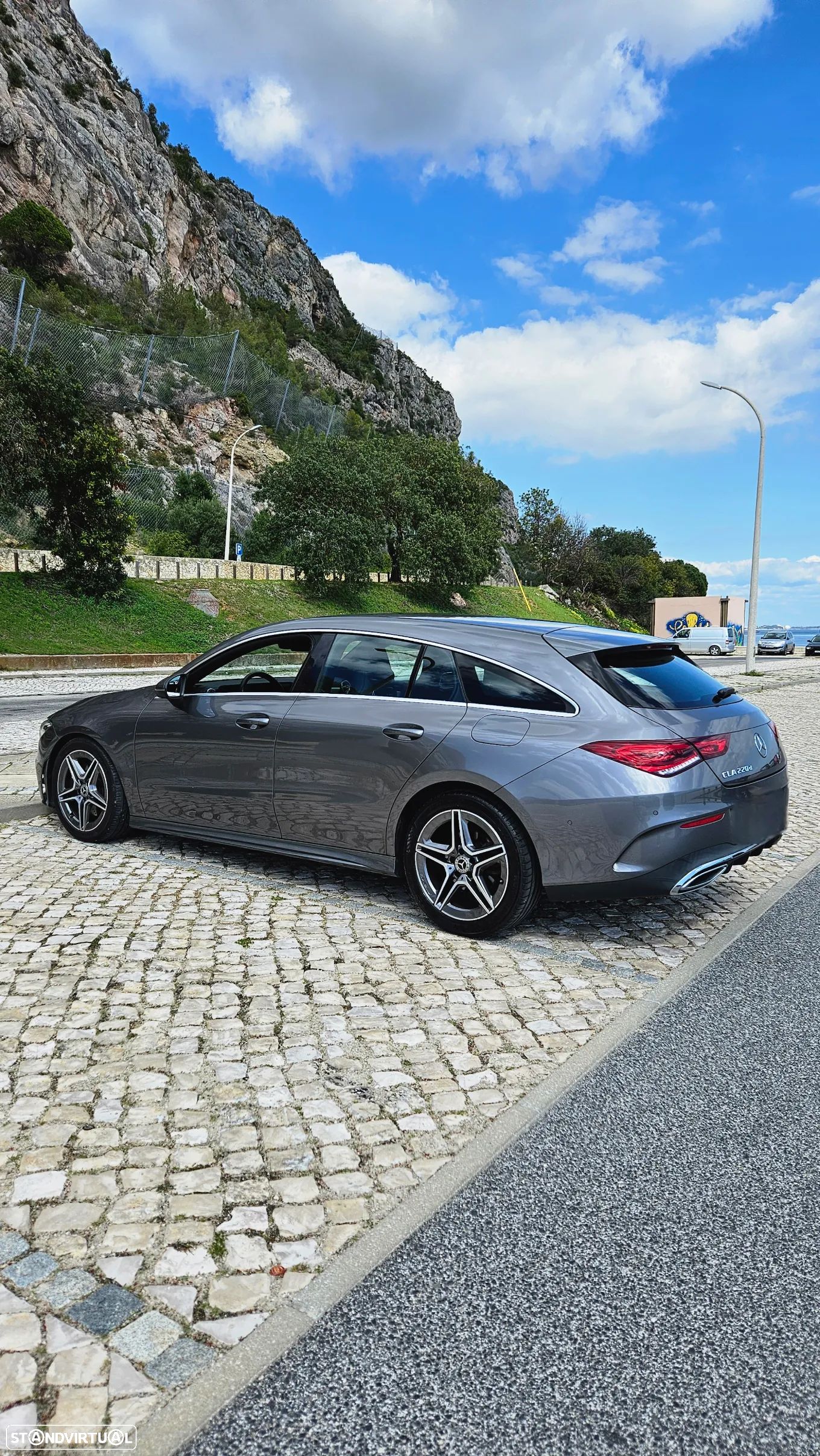 Mercedes-Benz CLA 220 d Shooting Brake AMG Line Aut. - 1