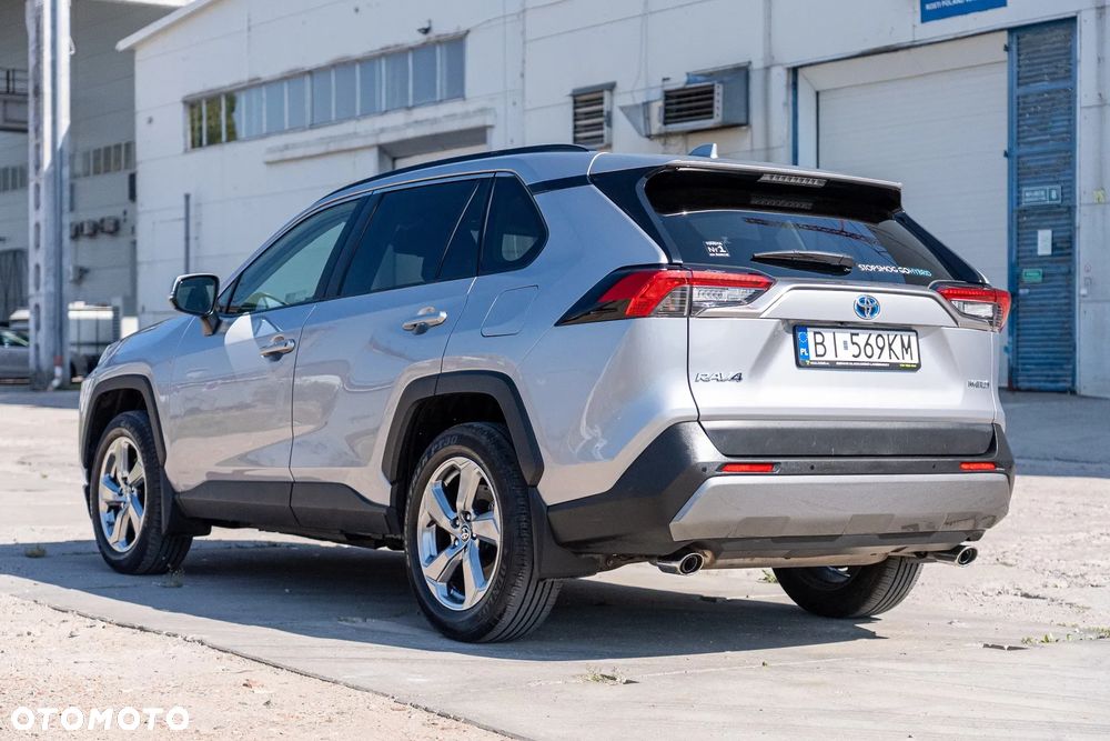 Toyota RAV4 - 5