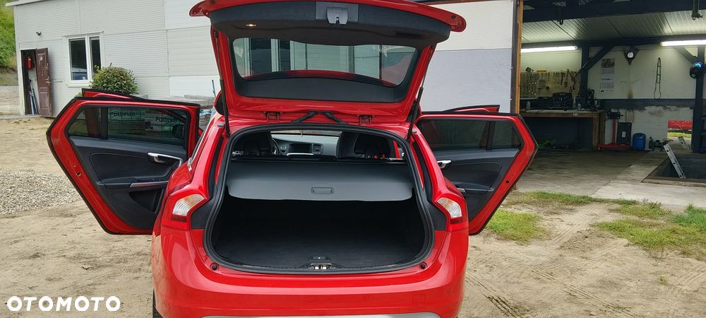 Volvo V60 D4 Drive-E R-Design Momentum - 33
