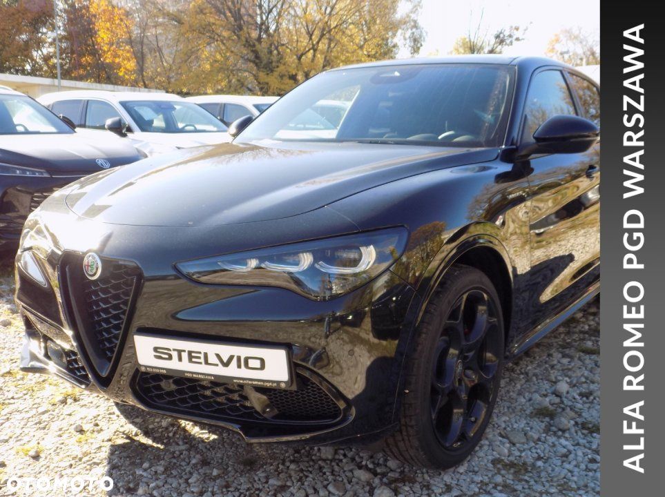 Alfa Romeo Stelvio - 1