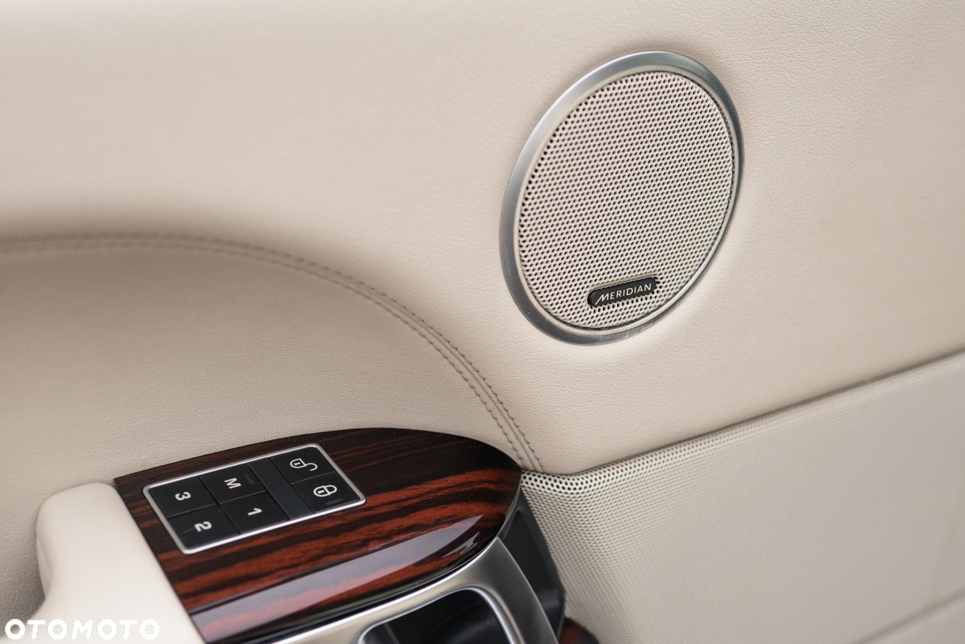 Land Rover Range Rover - 28