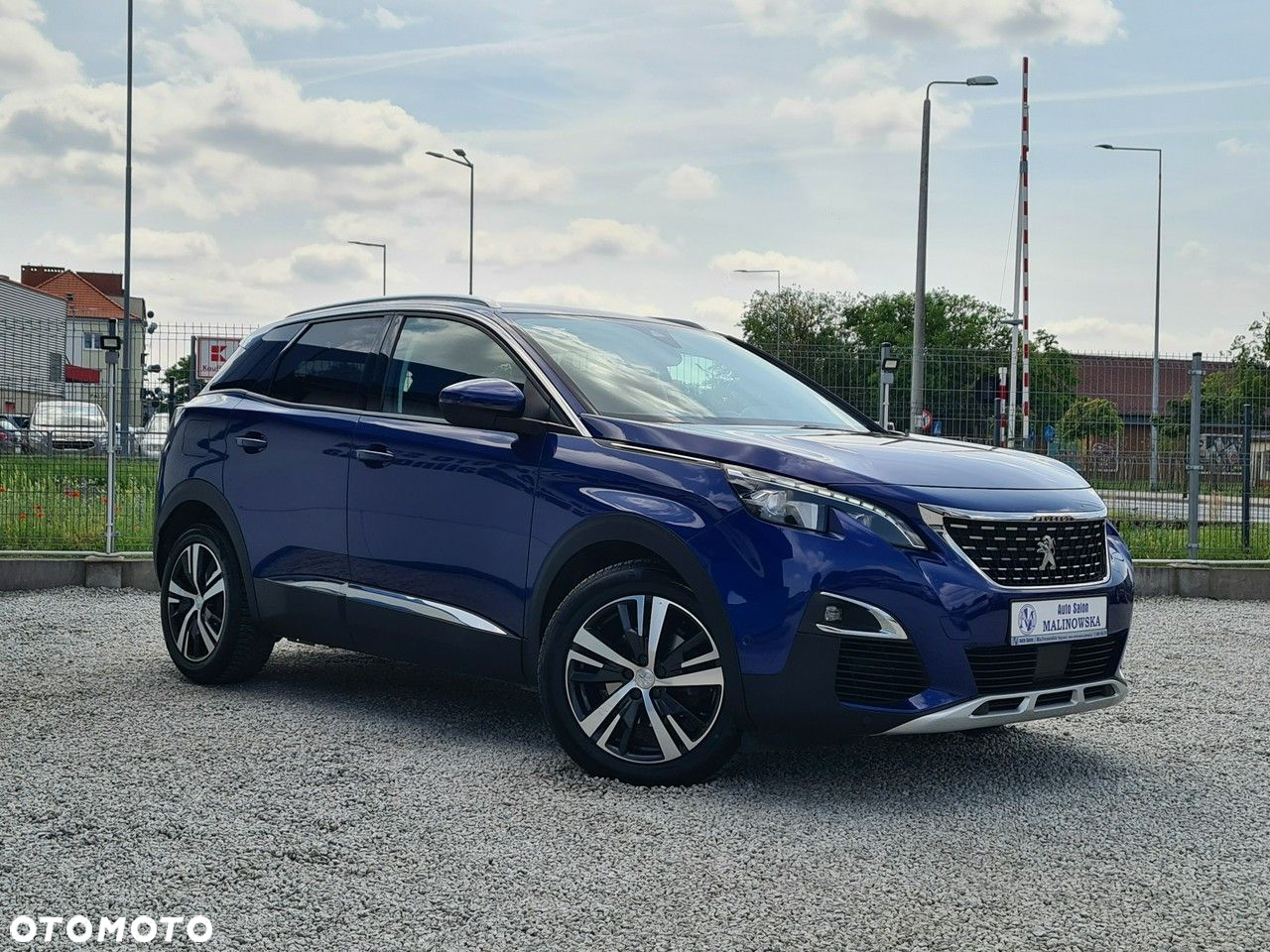 Peugeot 3008 1.6 BlueHDi Allure S&S - 3