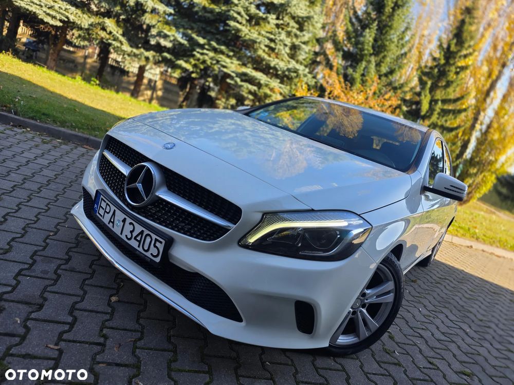 Mercedes-Benz Klasa A 180 7G-DCT AMG Line - 13